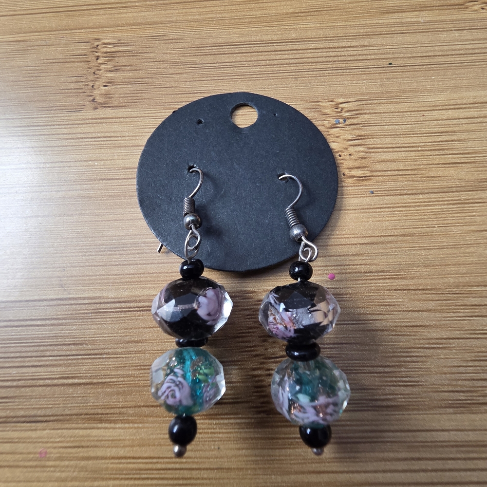 Elegant Black and Floral Beaded Earrings